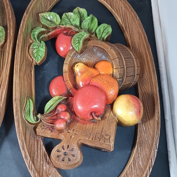 Vintage Miller Studio Inc. 1975 Set of 2 Fruit Wall Plaques Kitchen Decor - Picture 4 of 8